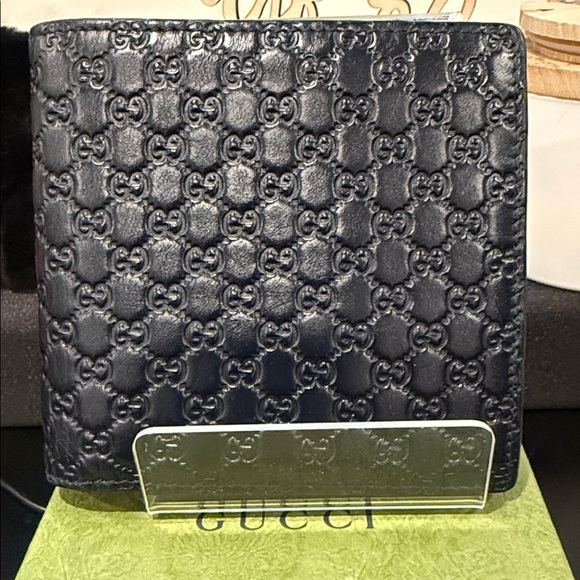 ‼️SALE‼️ Gucci - Men’s Navy Mini GG Embossed Leather Wallet w/Dusty, Box & COA - Picture 2 of 10
